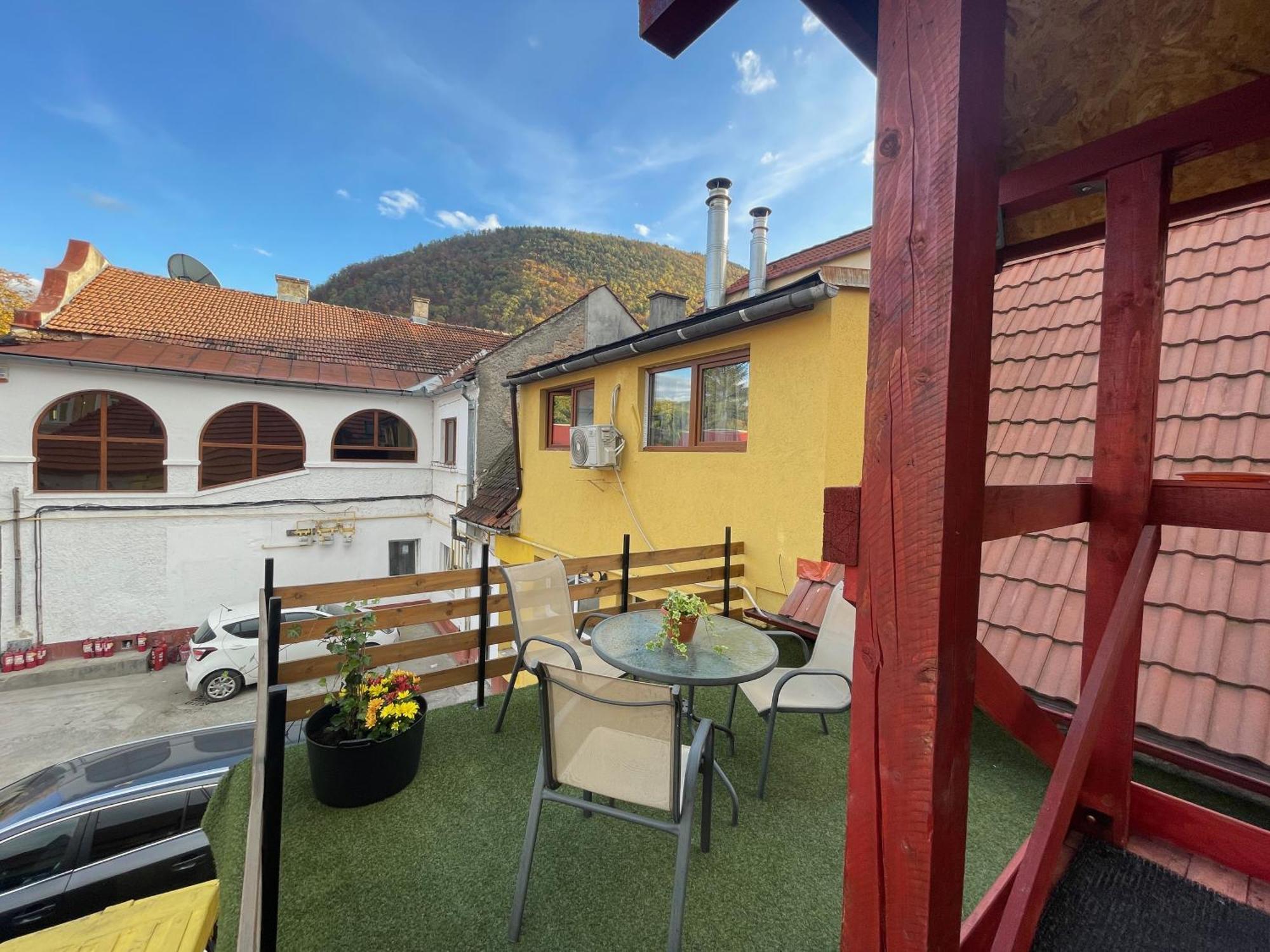 House Of Colors Apartment Brasov Exterior photo